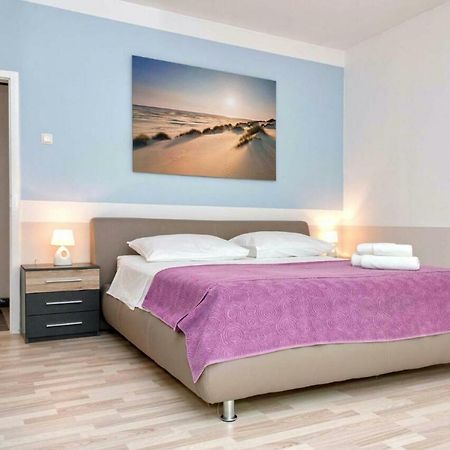 Apartment Maja Спліт Екстер'єр фото