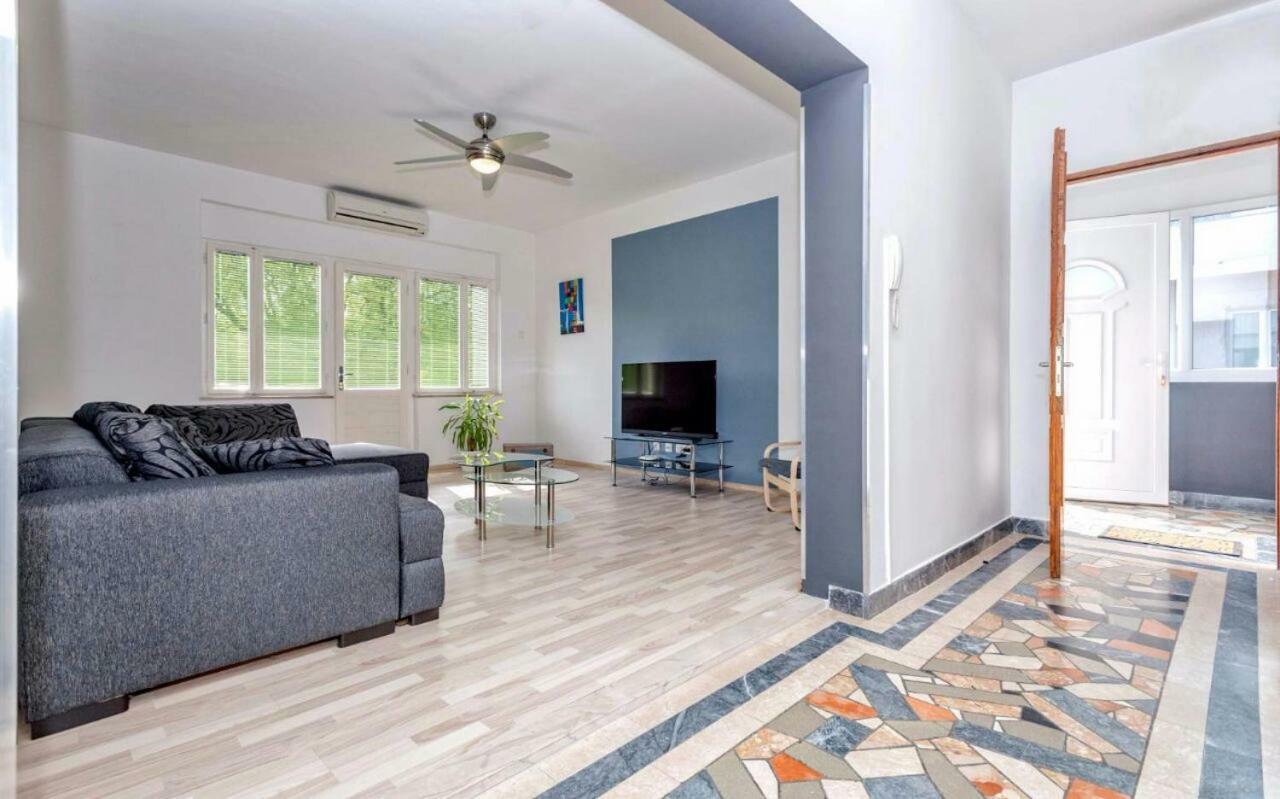 Apartment Maja Спліт Екстер'єр фото